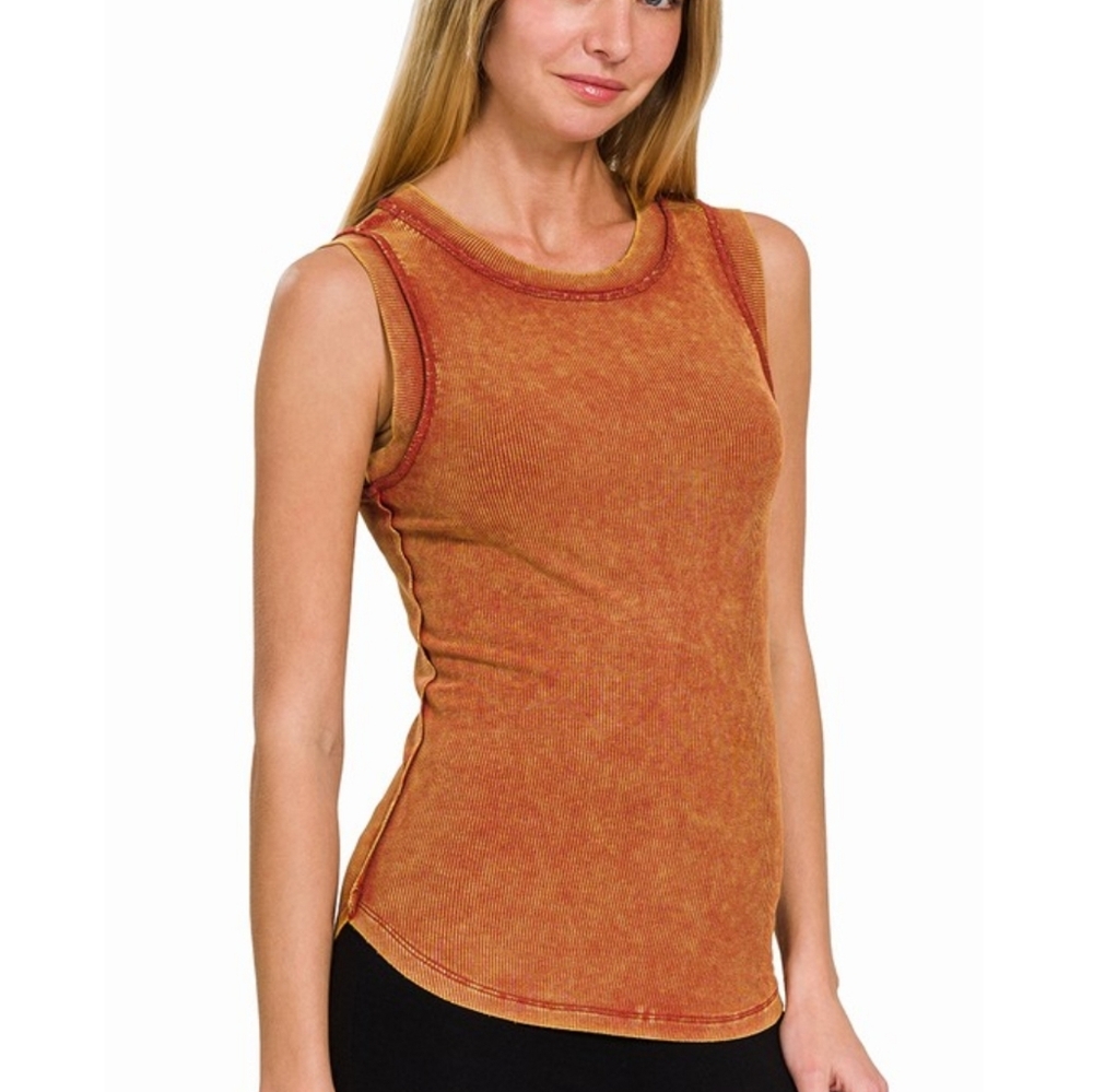 EVE * WASHED RIBBED SCOOP NECK TANK TOP in Rust
